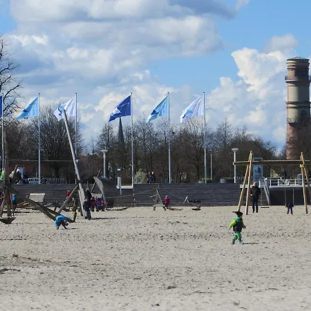 Im Kapitaenshaus Ostseerose * Lubeck